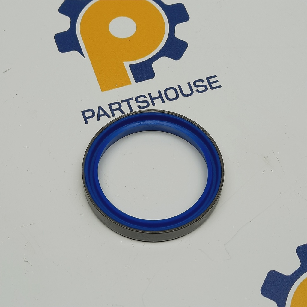 Volvo 11305027 SCRAPER RING (Genuine)